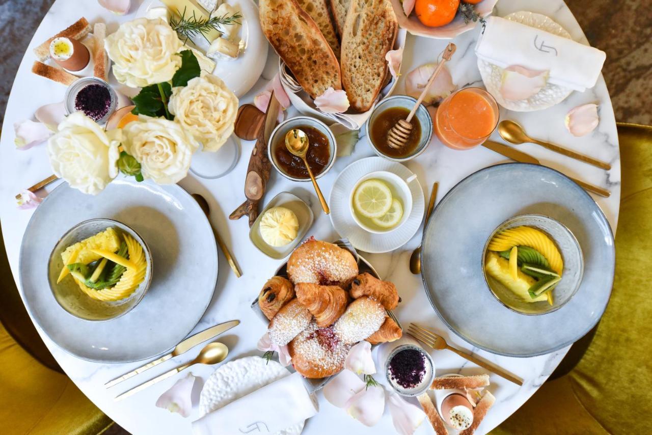 Auberge De Saint-Remy - Restaurant Gastronomique Etoile Fj المظهر الخارجي الصورة
