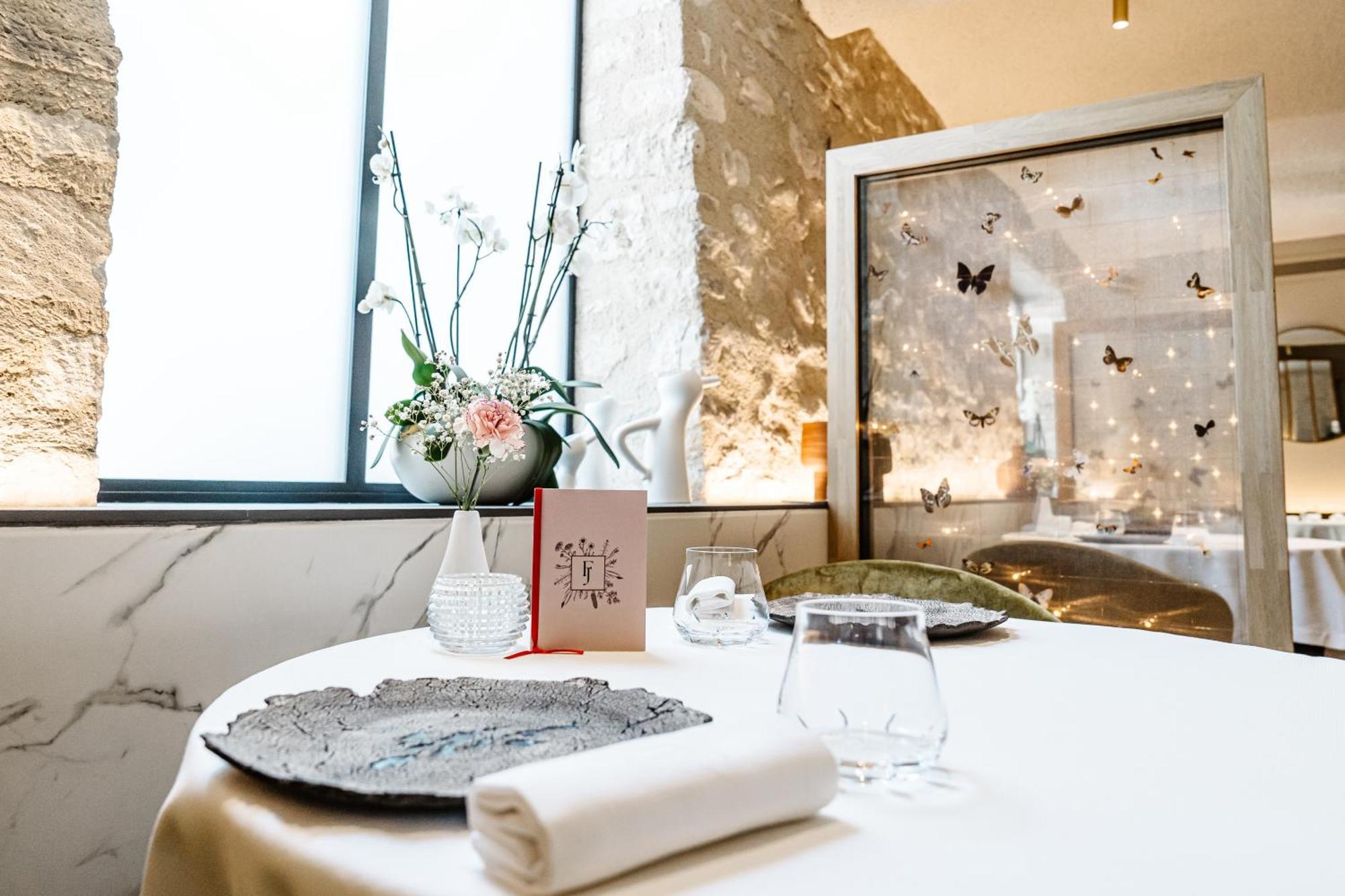 Auberge De Saint-Remy - Restaurant Gastronomique Etoile Fj المظهر الخارجي الصورة